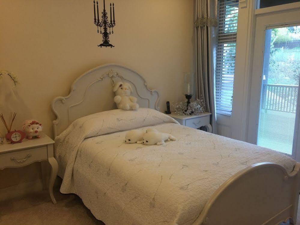 Grace Guest House ไวท์ร็อค ภายนอก รูปภาพ